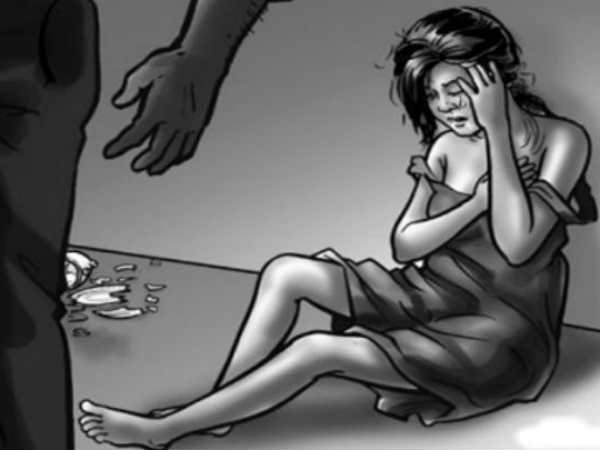 നിരന്തരം പീഡിപ്പിച്ചു നിരന്തരം പീഡിപ്പിച്ചു