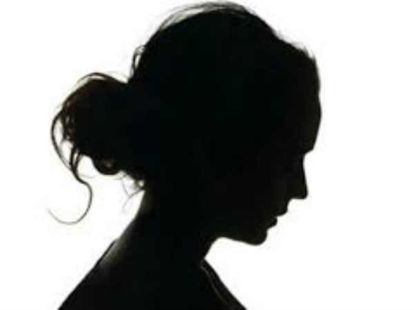 സത്യം പുറത്തു പറയരുതെന്ന് സത്യം പുറത്തു പറയരുതെന്ന്