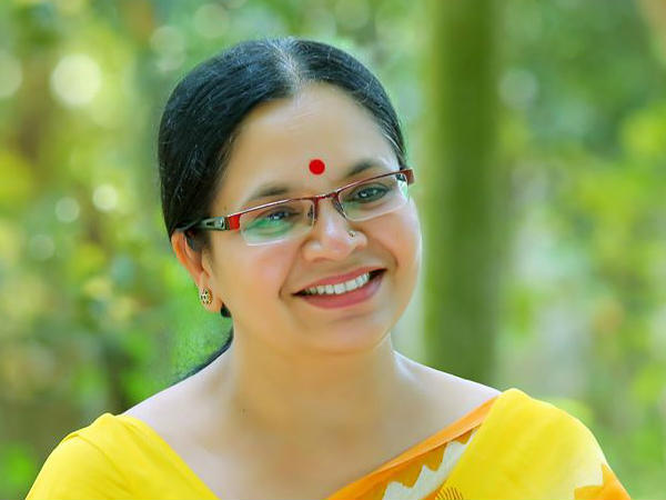 കണ്‍ട്രോള്‍ പോയ ഭാഗ്യലക്ഷ്മിയും മൂകയായ പാര്‍വ്വതിയും