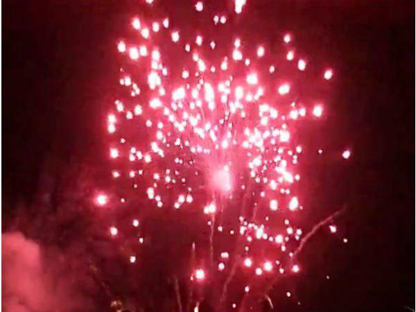 കള്ളം പറയുന്നു