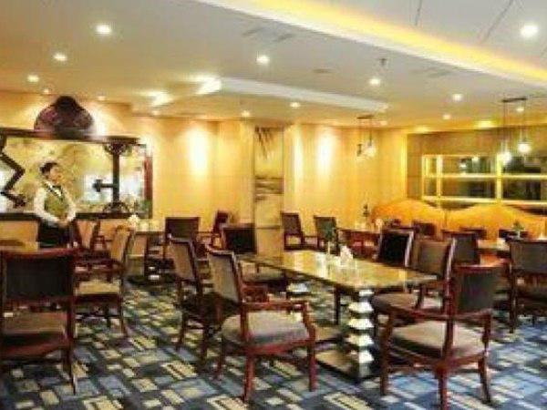 ആഡംബര ഹോട്ടല്‍