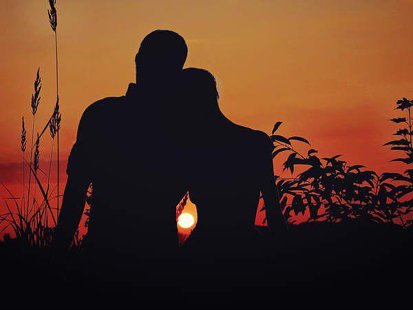 രാത്രിയില് വെളിച്ചമില്ല രാത്രിയില് വെളിച്ചമില്ല