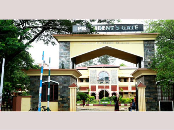 പ്രസിന് നോട്ടീസ്...