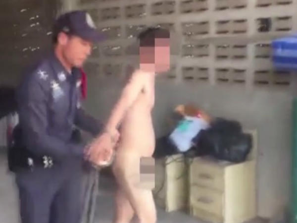 ആദ്യം ഉമ്മവെച്ചു പിന്നെ