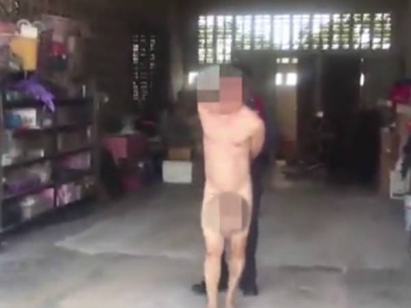 ചിരിച്ചുകൊണ്ടാണ് എല്ലാം