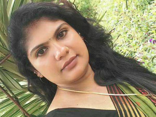 വ്യാജ ഫേസ്ബുക്ക് പേജുകള്‍