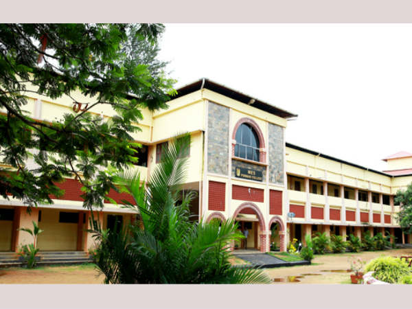 വാര്‍ത്തകള്‍ തെറ്റെന്നും പ്രിന്‍സിപ്പല്‍...