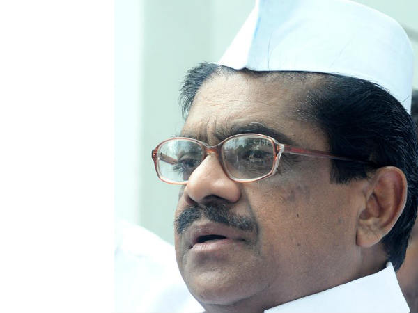 ലോക്‌സഭയിലേക്ക്