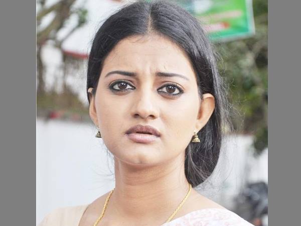 ആണത്തം ഇല്ലാതാക്കണം