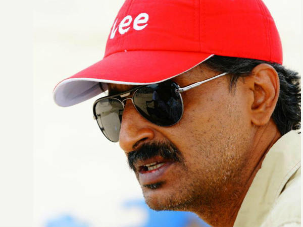 ലീഡറിലൂടെ തുടക്കം