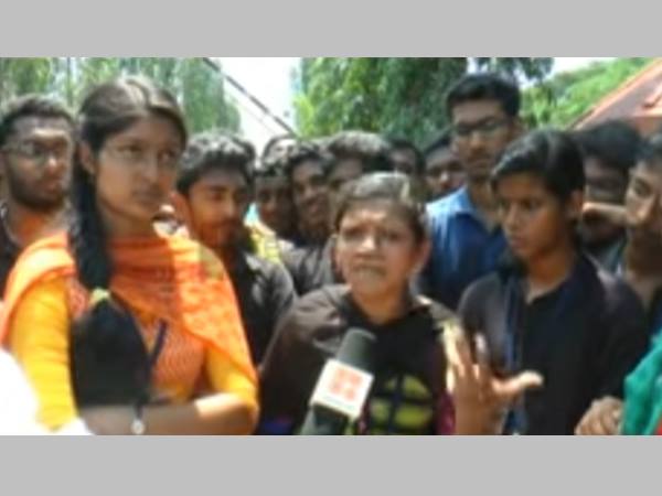 പെണ്‍കുട്ടികള്‍ക്ക് പ്രത്യേക സ്ഥലം