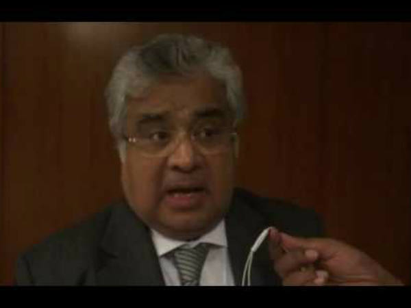 ആളൂരിനെ പോലെയല്ല സാല്‍വെ