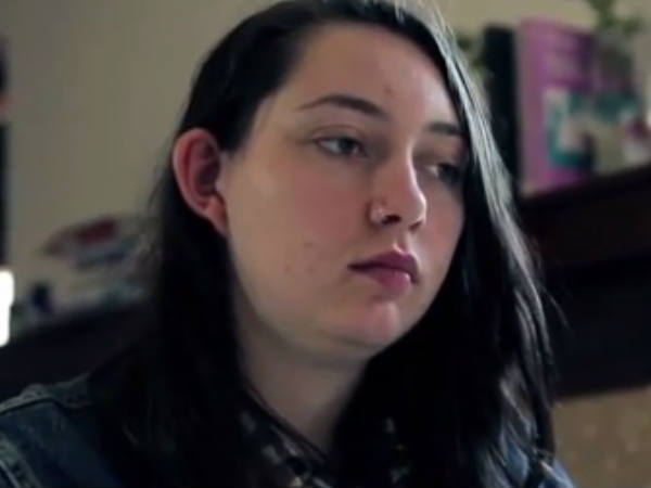 ആദ്യം സാധാരണ വീഡിയോകള്‍