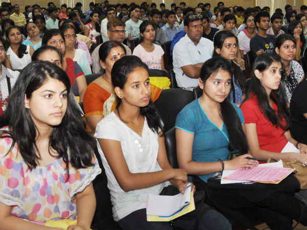 സ്ഥാപനങ്ങള്‍ക്ക് നോട്ടീസ്