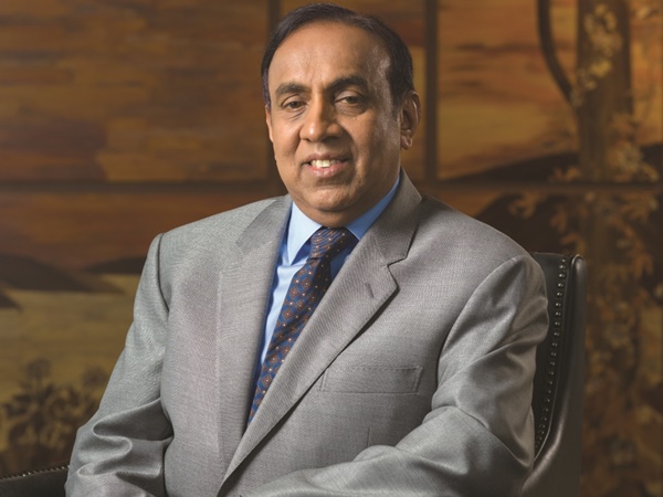 രണ്ടാമന്‍ രവി പിള്ള