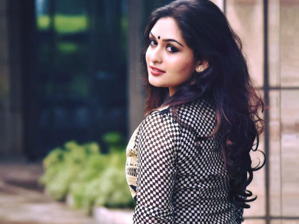 ബഹളം വച്ചു 