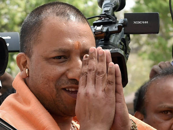 യുവമോര്‍ച്ചയുടെ പരാതി