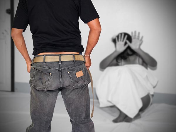 പെൺവാണിഭമെന്ന് സംശയം