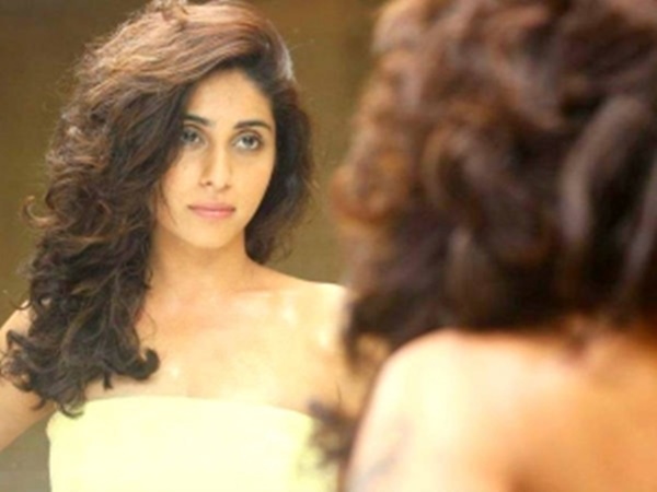  ഏത് വസ്ത്രം ധരിക്കും