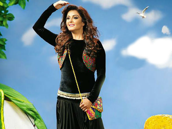 മാധവിക്കുട്ടിയ്ക്കും അധിക്ഷേപം മാധവിക്കുട്ടിയ്ക്കും അധിക്ഷേപം