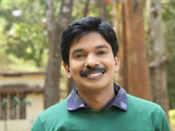  ഇങ്ങനെ ഒരു സന്തോഷേട്ടനുണ്ട്