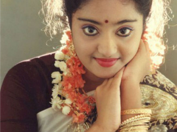 വേണ്ടപ്പെട്ടവര്‍ മാത്രം