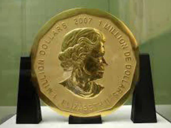 സുരക്ഷാ ജീവനക്കാരെ പറ്റിച്ച്