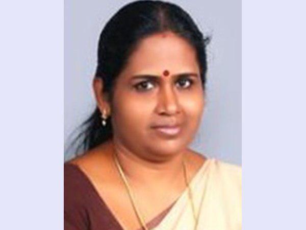 മുഖ്യമന്ത്രിക്ക് പരാതി നല്‍കി