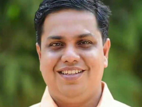 മാധ്യമങ്ങൾക്കും വിമർശനം മാധ്യമങ്ങൾക്കും വിമർശനം