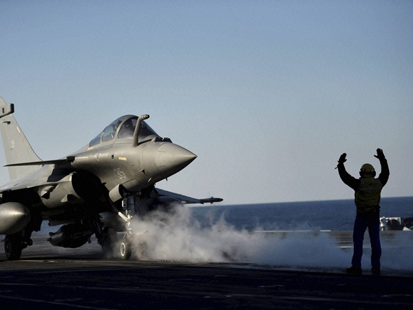  പടക്കപ്പല്‍ അയച്ചുകഴിഞ്ഞു