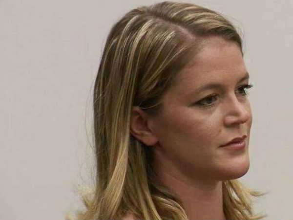 കുട്ടിയെ വെച്ച് കച്ചവടം