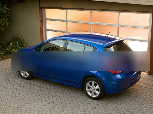 കാറില്‍ കൊണ്ടുപോകും