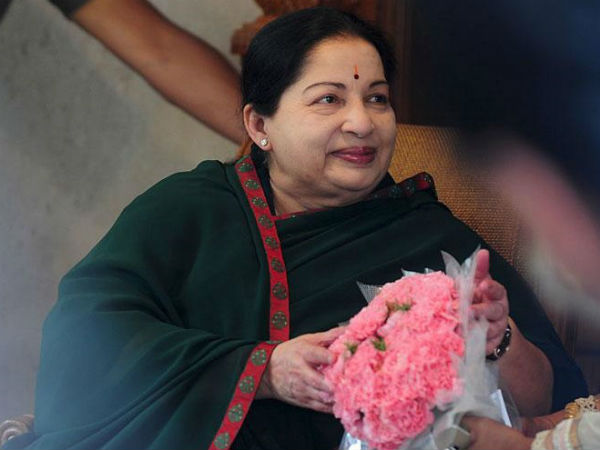  ഫോര്‍ഡ് എന്‍ഡവറും ഇന്നോവയും