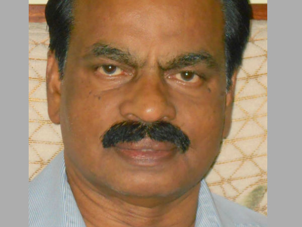 ആരെയാണ് ഇത്രയും പാരമ്പര്യമുള്ള കമ്മ്യുണിസ്റ്റുകാര്‍ ഭയപ്പെടുന്നത്
