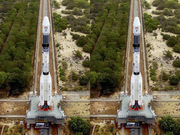  ലോകത്തിന് സമർപ്പിച്ചു 