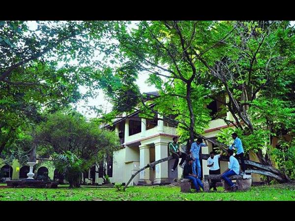 സ്റ്റാഫ് ക്വാര്ട്ടേഴ്സ് സ്റ്റാഫ് ക്വാര്ട്ടേഴ്സ്