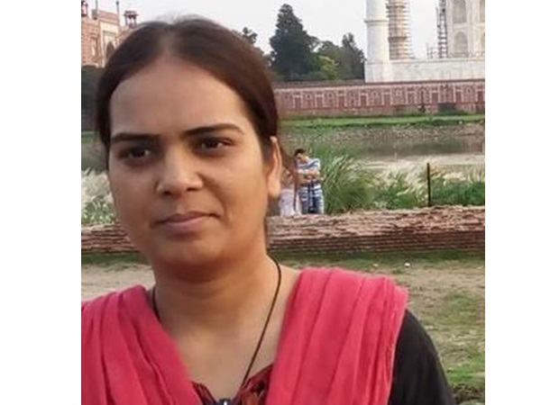 സ്ത്രീകളെയും പെണ്കുട്ടികളെയും സ്ത്രീകളെയും പെണ്കുട്ടികളെയും