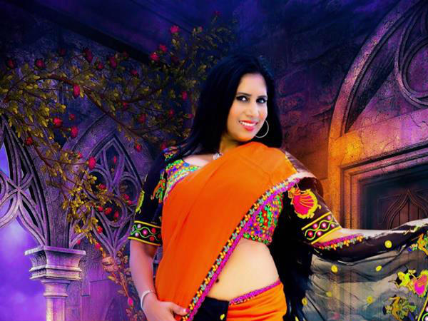 കളിയാക്കുന്ന കമന്റുകളും