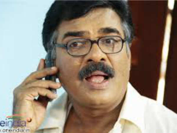 മറുപടി പറയുന്ന തിരക്കില്‍