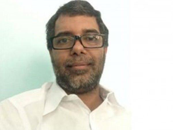 അല്‍ഭുതങ്ങള്‍ കാണിച്ച നേതാവ്