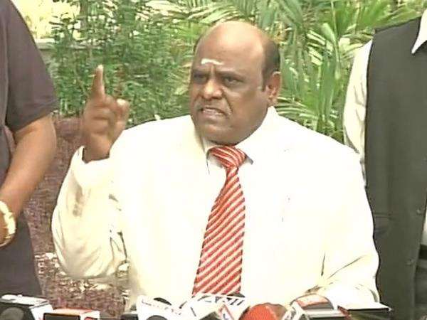 രാഷ്ട്രീയത്തോട് അഭിനിവേശം 