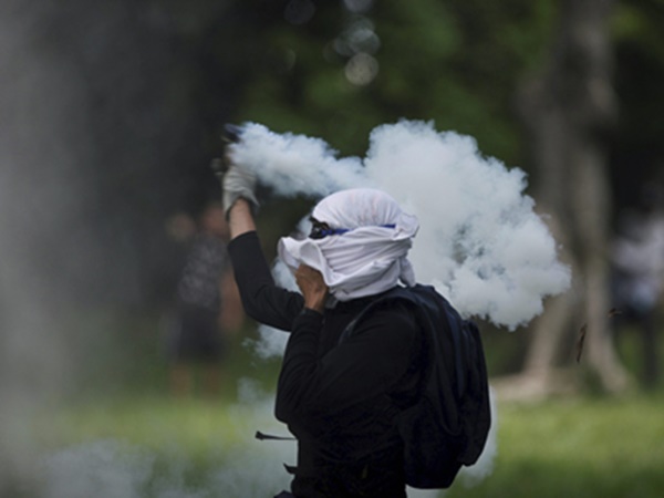 അവര്ക്ക് ഗ്യാസ് എങ്കില് അവര്ക്ക് ഗ്യാസ് എങ്കില്