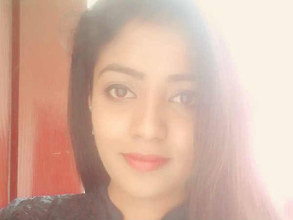 ഫോട്ടോ ഉപയോഗിച്ച് തട്ടിപ്പ് ഫോട്ടോ ഉപയോഗിച്ച് തട്ടിപ്പ്