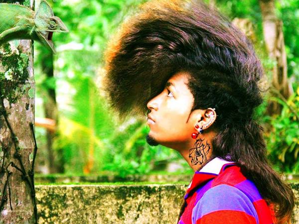 മുടിനീട്ടി വളര്‍ത്തിയ അനന്ദു