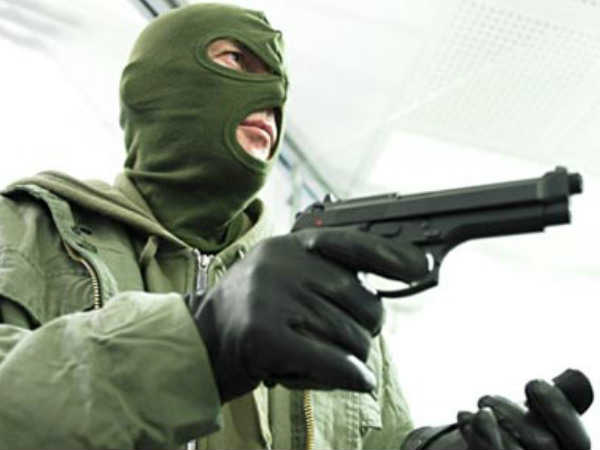 ഒരു എതിര്‍പ്പുമില്ലാതെ