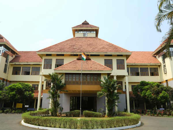 സൂക്കേടുള്ള ആരും ഈ വഴി വരണ്ട