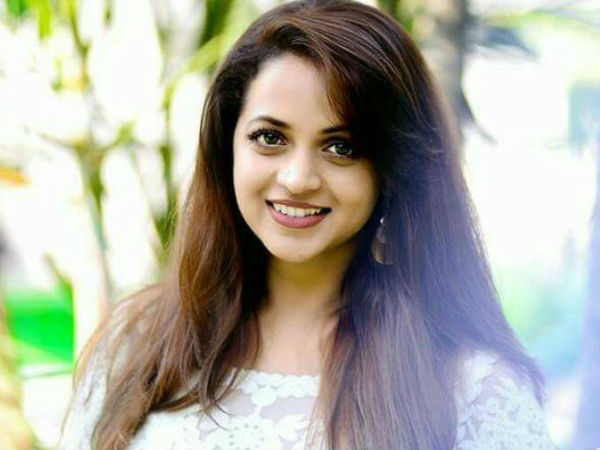 അപ്രഖ്യാപിത വിലക്കുകള് അപ്രഖ്യാപിത വിലക്കുകള്