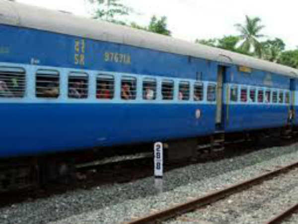 ആഭരണങ്ങള്‍ പൊട്ടിച്ച നിലയില്‍