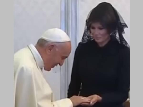 മെലാനിയയുടെ നടപടി ചര്‍ച്ചയായി