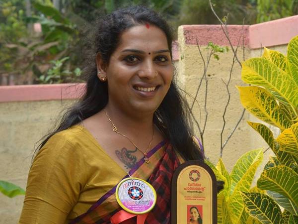 കൈയ്യിന്റെ ചൂടറിയും